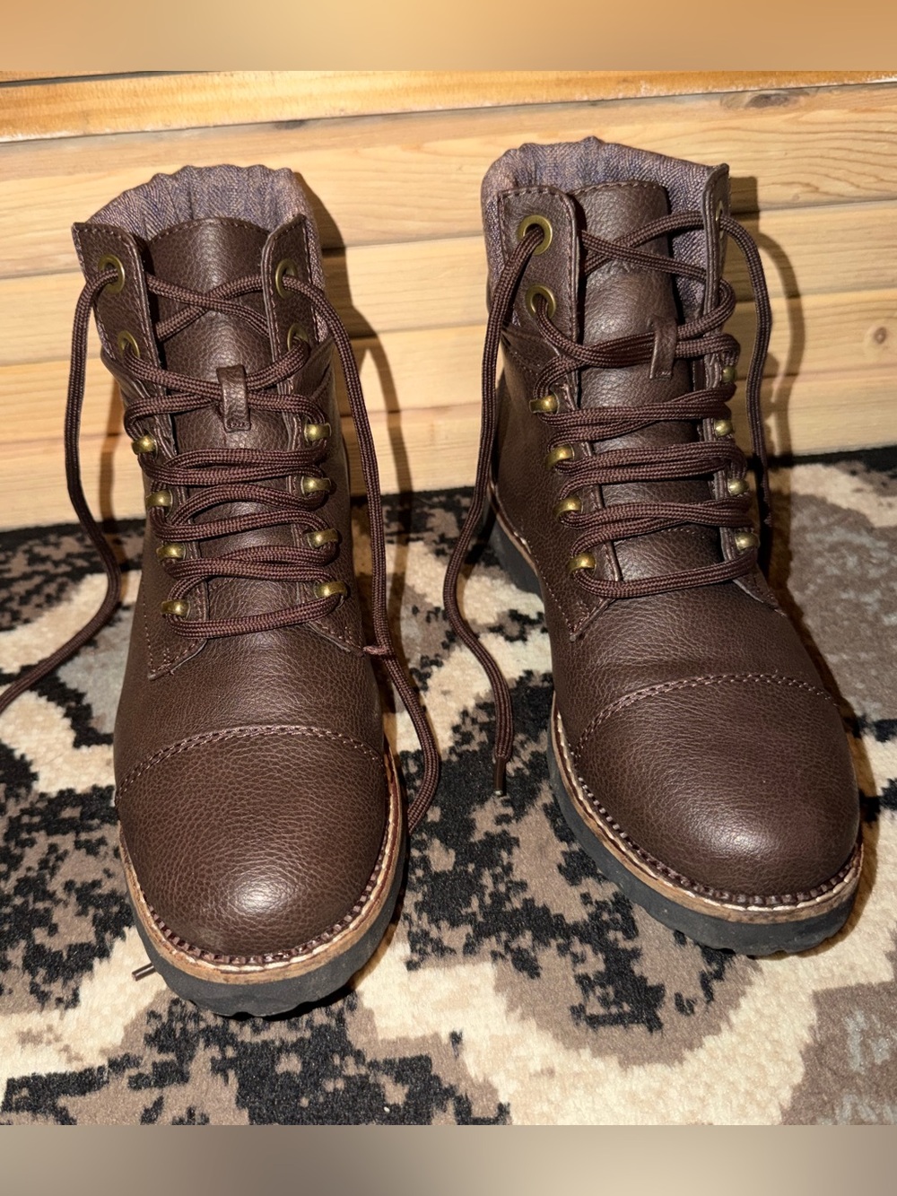 Women’s Size 6.5 Brown Lace-Up Leather Boots Nautica